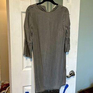 BEACHLUNCHLOUNGE Rana Gray Bell Sleeve Mini Shift Shirt Dress XS.